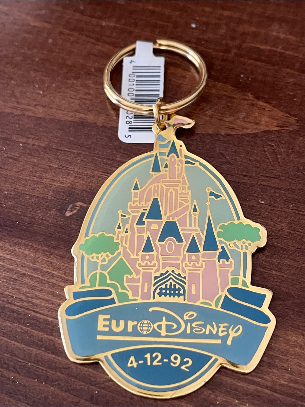 Euro Disney Castle Keychain grand opening vintage never used with tag